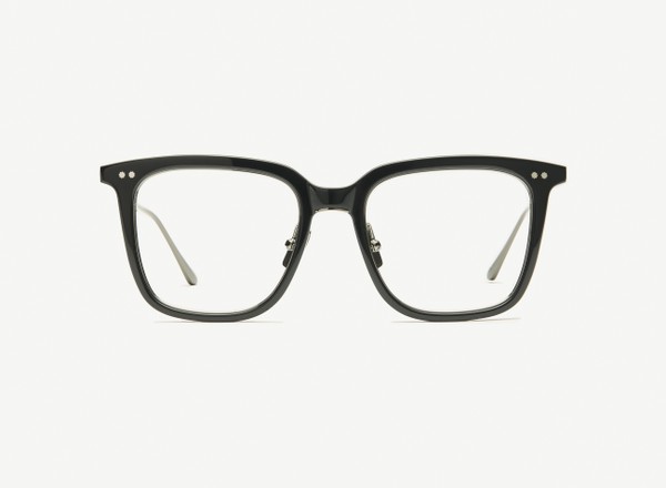 Front view of a pair of eyeglasses called the Manager in Black