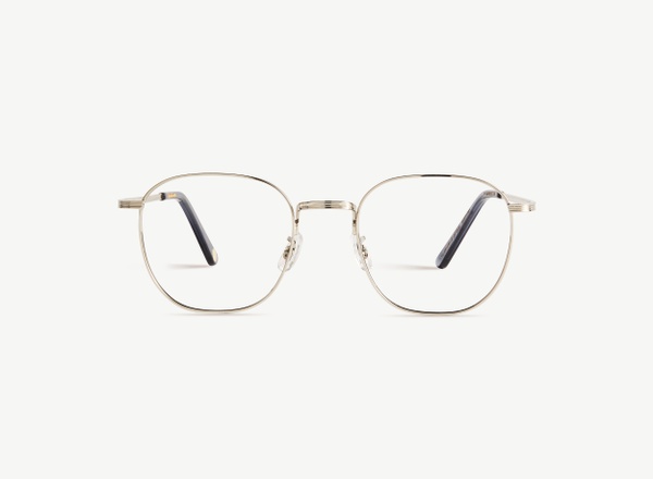 Front view of a pair of eyeglasses called the Trendsetter in Silver