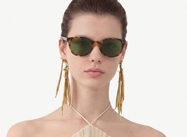 Front view of a pair of eyeglasses called the Londoner in Tortoise